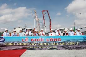 Deputy PM attends Saigon bridge ground-breaking ceremony - ảnh 1
